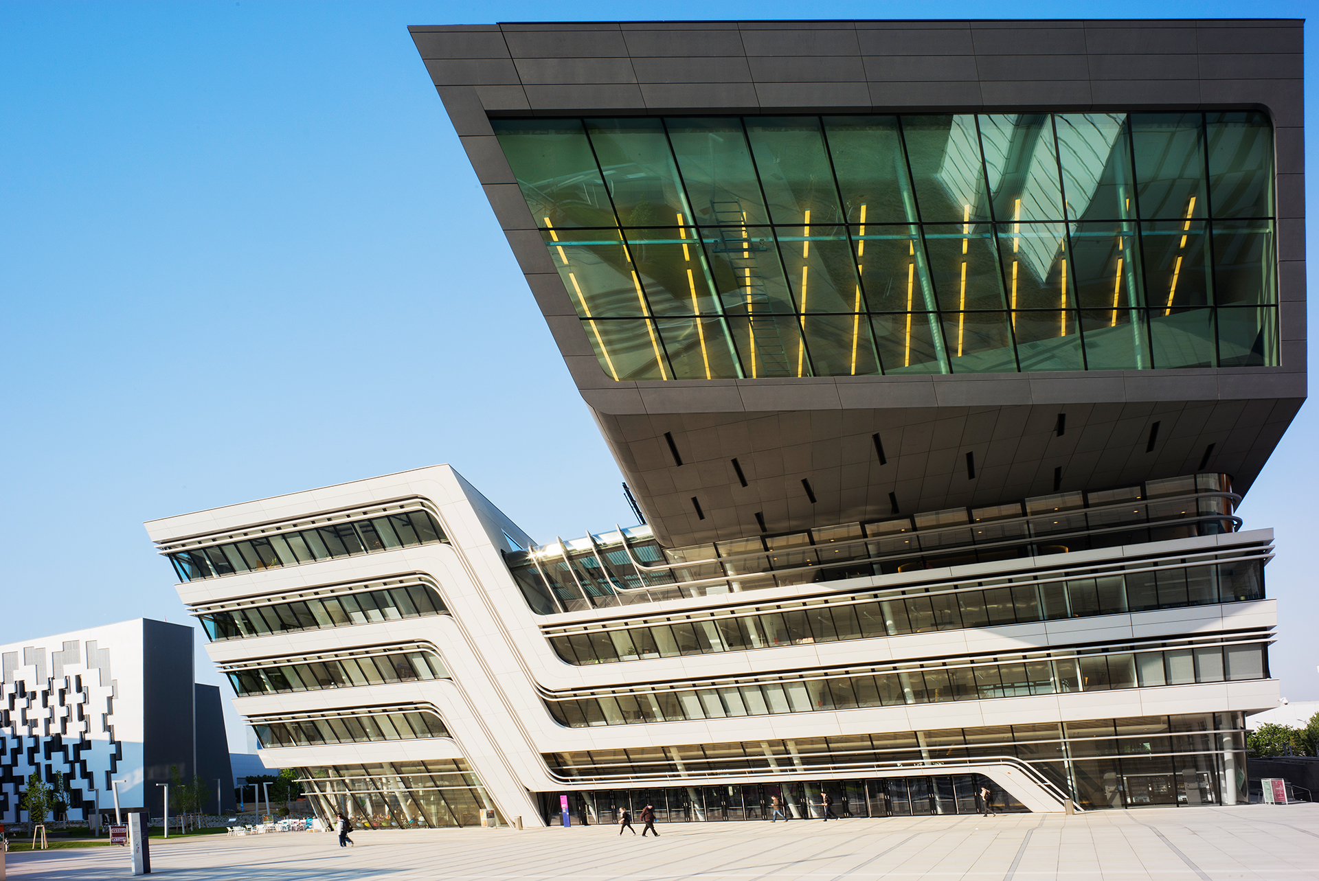 Zaha Hadid, University of Economics, Vienna